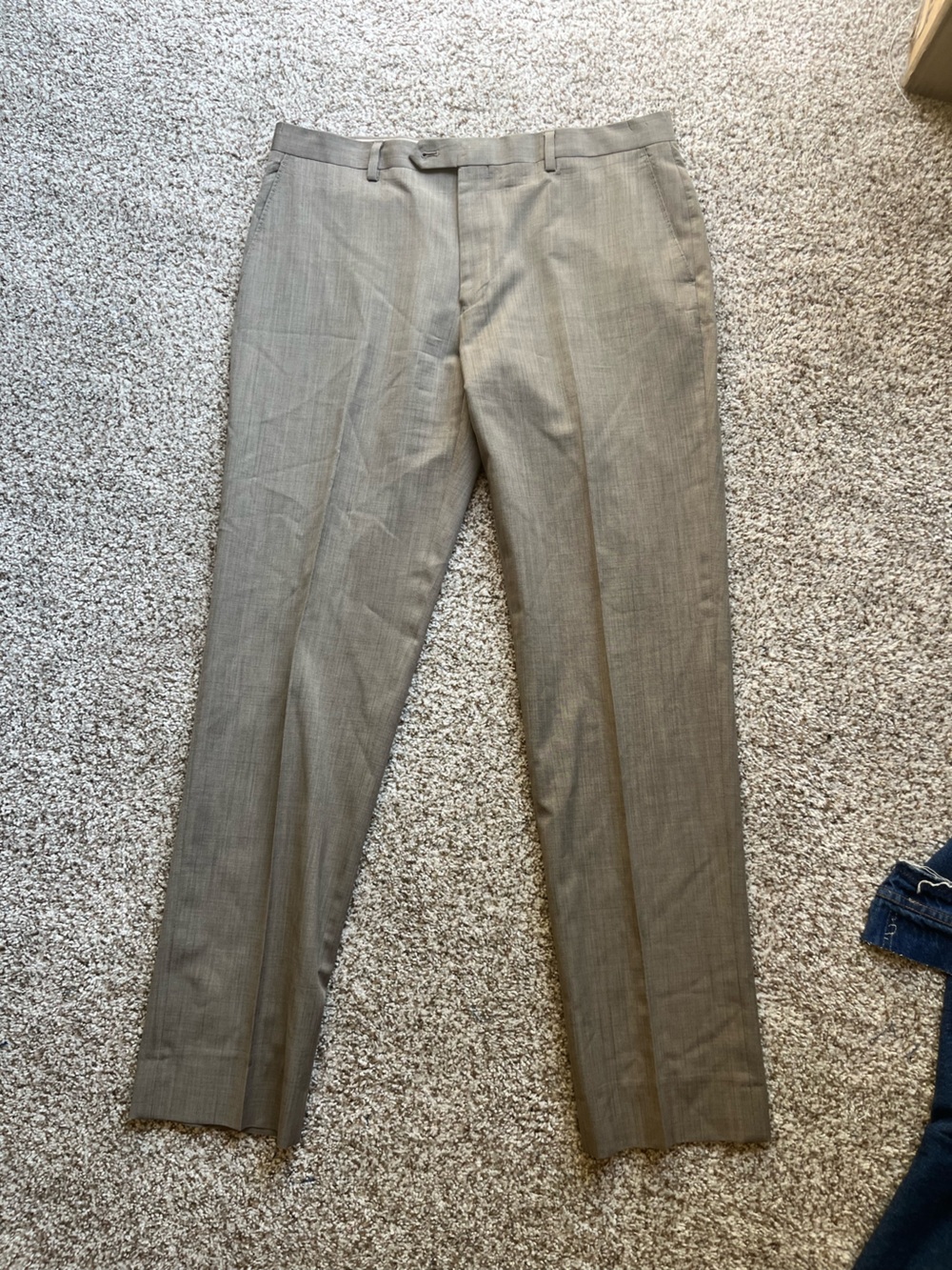 Jos. A. Bank Men's Dress Pants in Olive Green